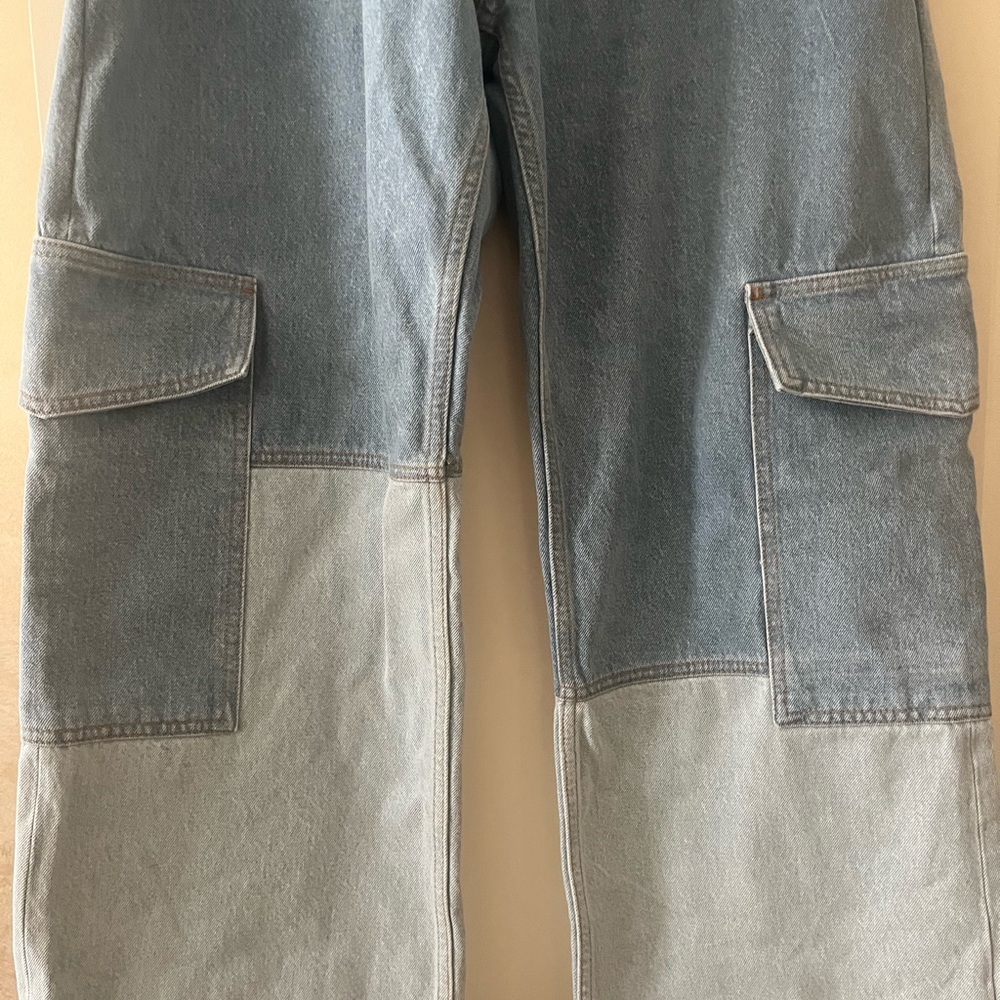 GANNI
High rise cotton denim cargo jeans - Picture 3 of 13